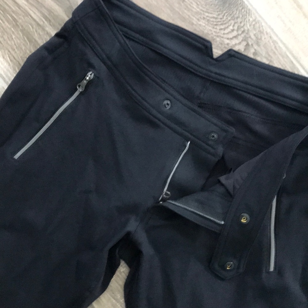 Lululemon Black Zipper Snap pants size 8